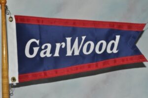 Gar Wood burgee flag for 16-21 footer runabouts.