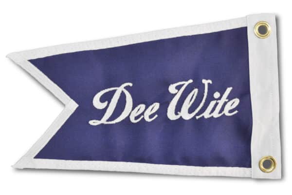 Dee Wite back